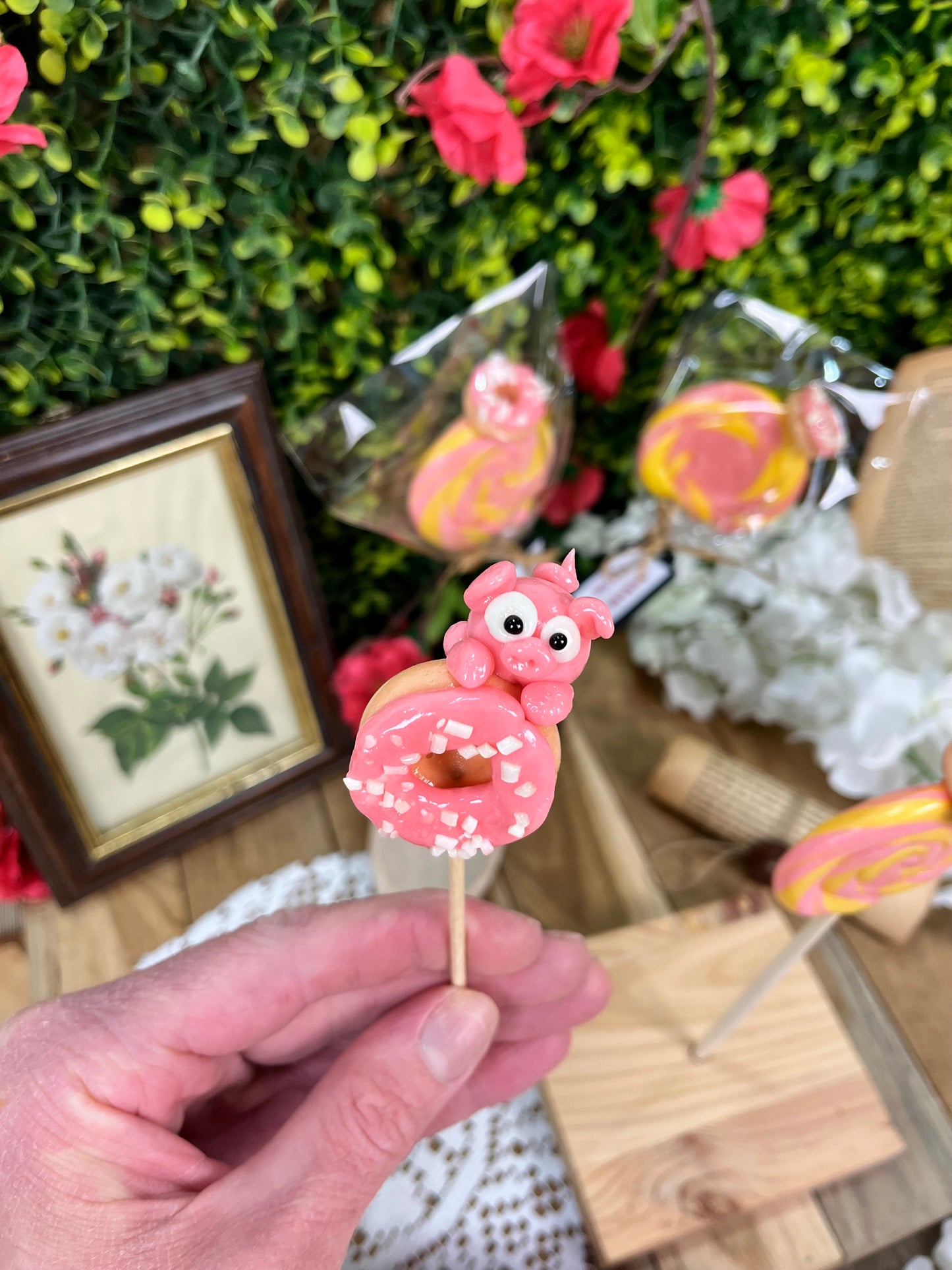 Sucette sculptée cochon Donut's Banane Fraise