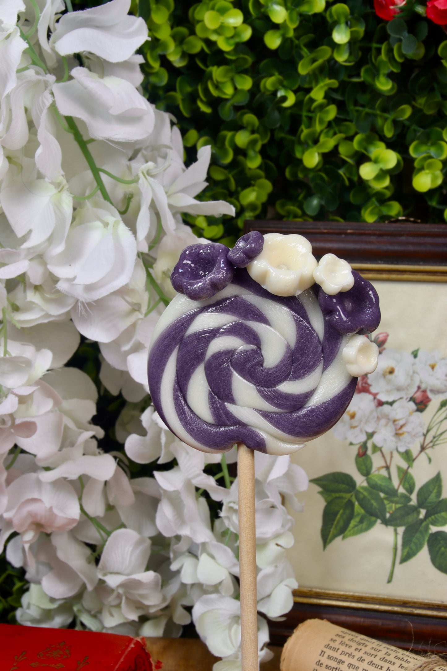Sucette fleur violette citron