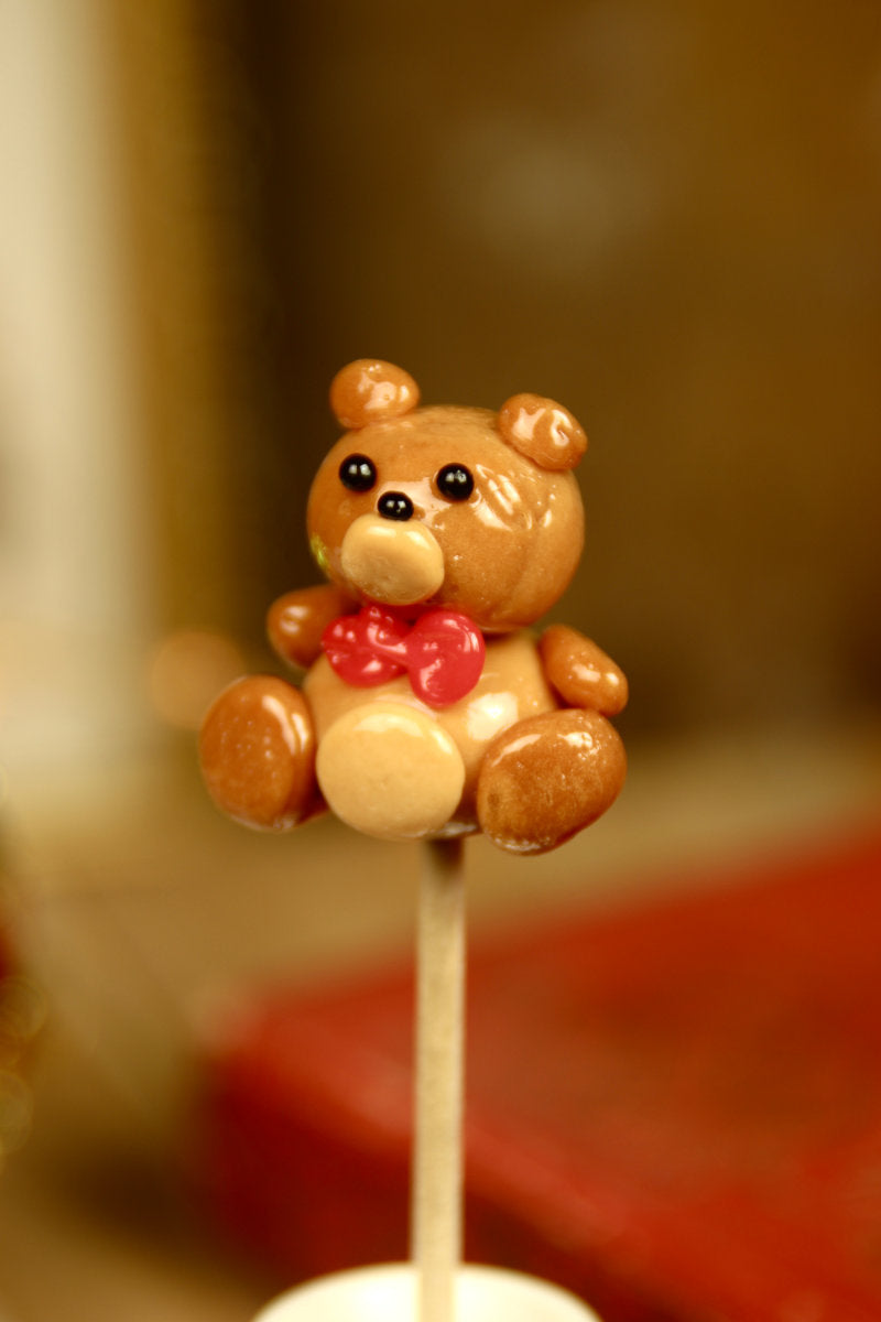 Peluche Caramel Beurre Salé Nœud Papillon.