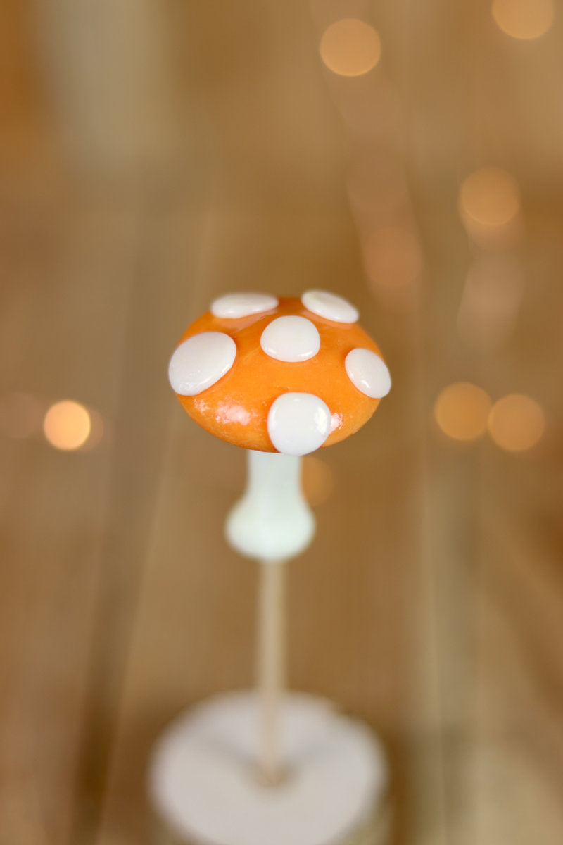 Sucette sculptée en forme de champignon à l'orange et à la vanille