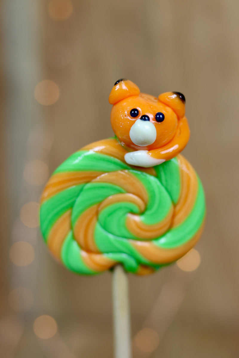 Sucette Foraine Artisanale en forme de renard à l'orange et à la pomme
