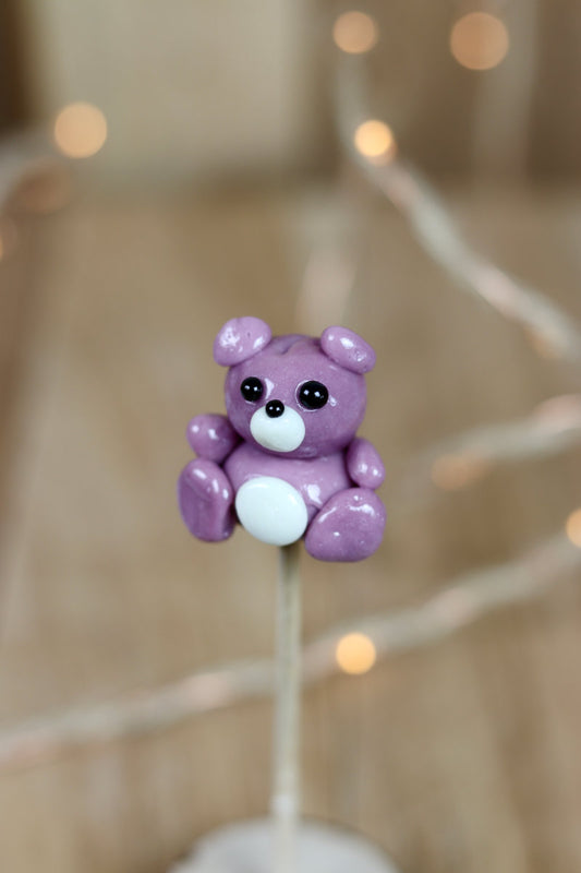 Sucette sculptée en forme de peluche à la violette
