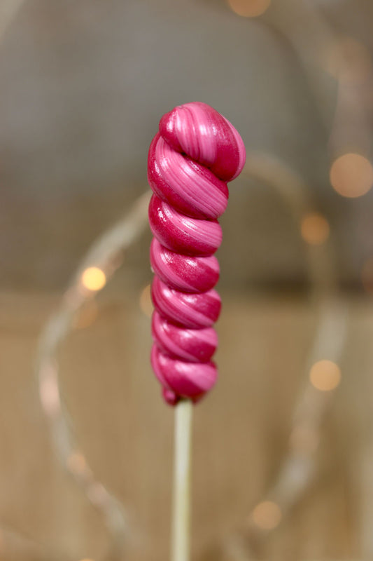 Sucette torsade artisanale à la cerise