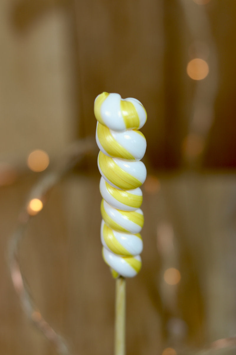 Sucette torsade artisanale au citron